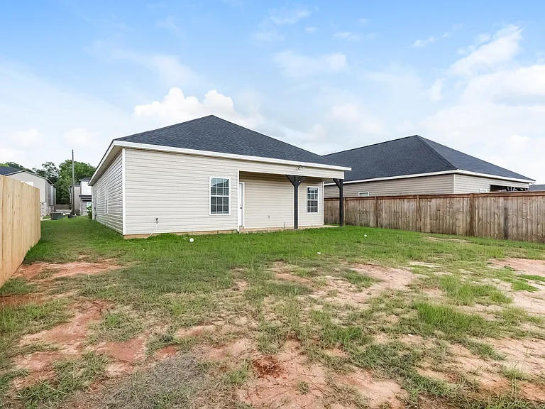 219 Beau Claire Cir — Photo 14