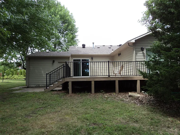 1512 Gary St — Photo 3