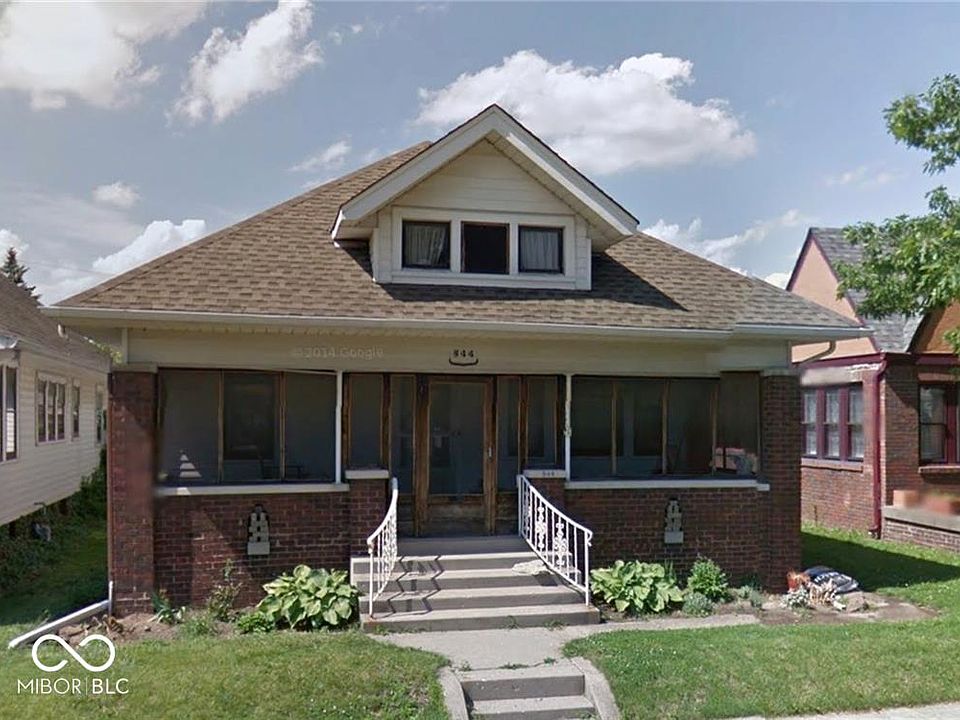 1st image of 944 Hervey St