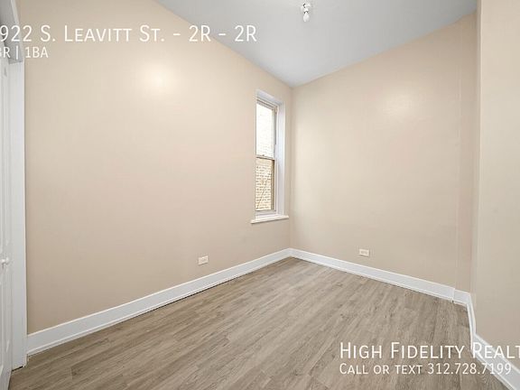 5th image of 1922 S Leavitt St #2R