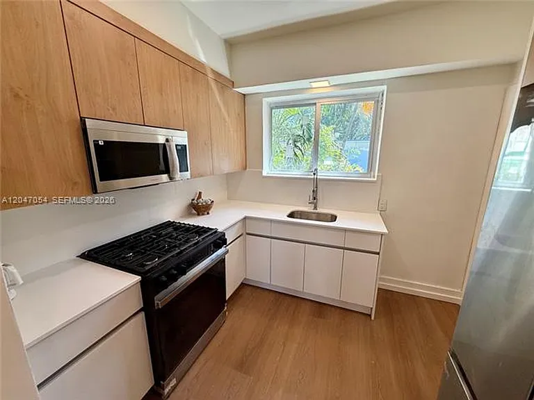 1535 West Ave #CU-4 — Photo 8