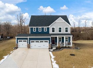 935 Acorn Dr, Dayton, OH 45440
