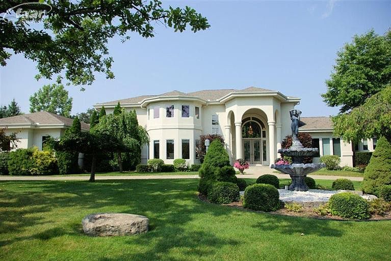1st image of 8448 Warwick Groves Ct