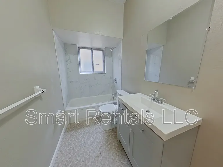 4300 Fairview Ave #A — Photo 3