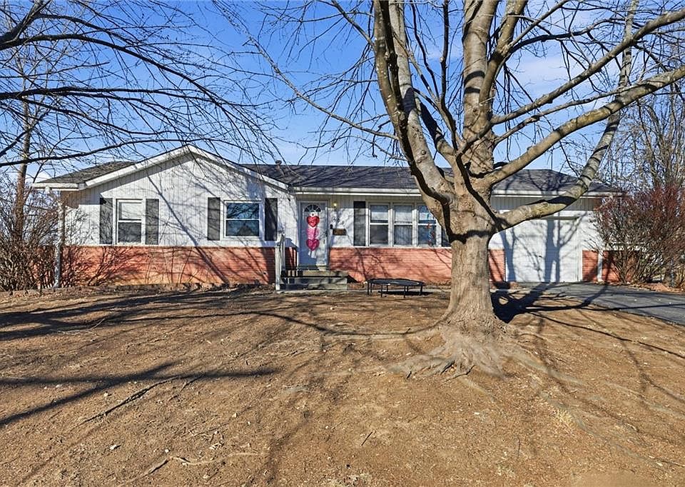 1st image of 200 Eldorado Dr