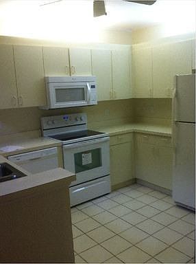 5th image of 79 Emerald Woods Dr APT J1