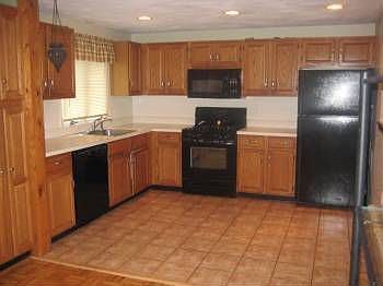4th image of 5 Christie Dr