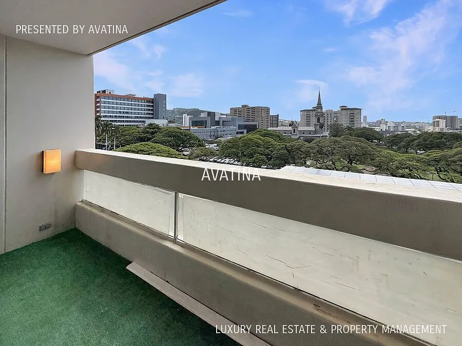 Building Photo - 1212 Punahou St #705