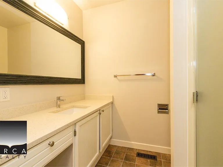 885 Frederick Rd — Photo 15