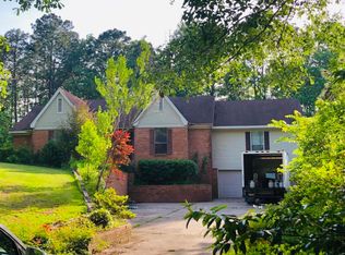 105 Redbud Ln, Hattiesburg, MS 39402