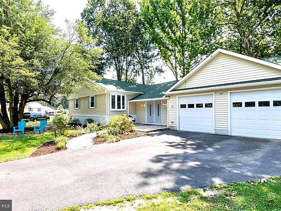 2nd image of 489 White Cedar Ln