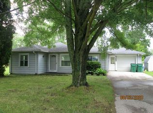 4265 Regan Rd, Bay City, MI 48706