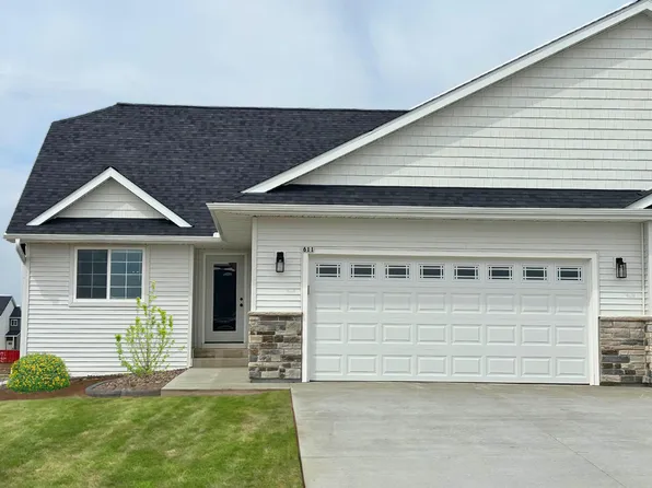 611 S Division St, Roberts, WI 54023