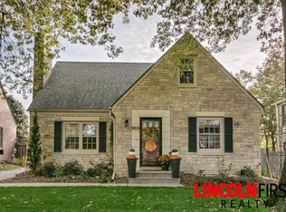 1130 S 37th St, Lincoln, NE 68510