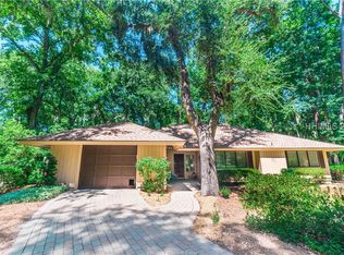 18 Forest Dr, Hilton Head Island, SC 29928