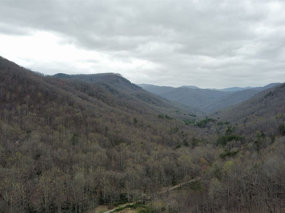 2nd image of 1005 Trout Creek Road