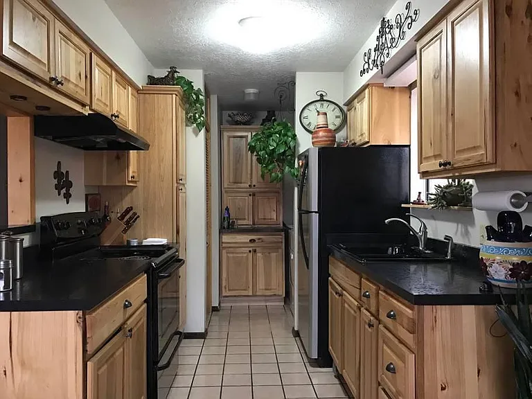214 Sunny Slope Dr — Photo 3