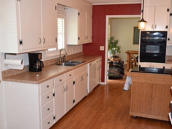 5th image of 175 Ayers Dr