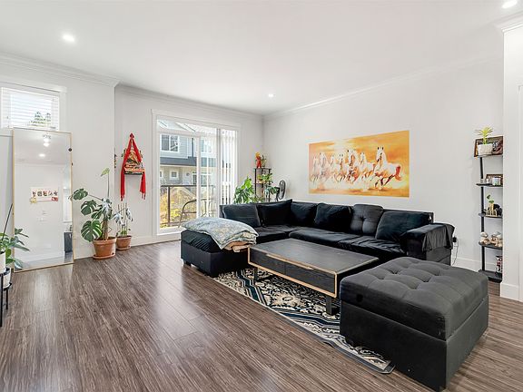 5th image of 13898 64th Ave #108