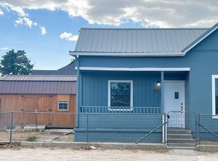 622 4th St, Hawthorne, NV 89415