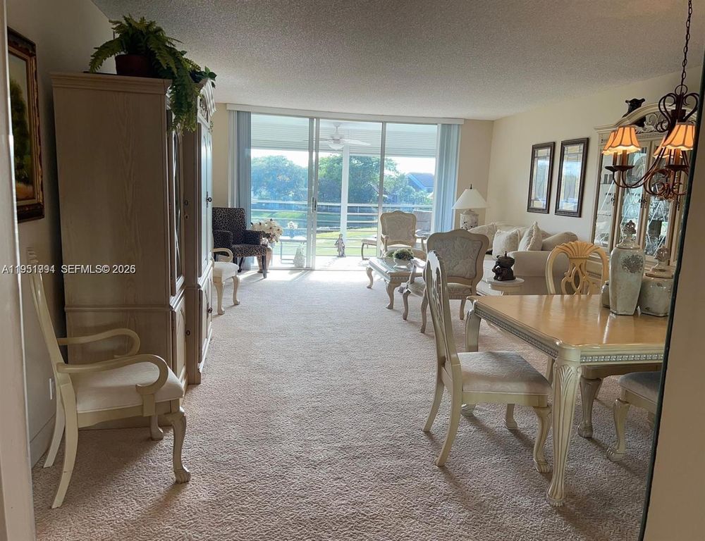 821 Cypress Blvd APT 312, photo 6