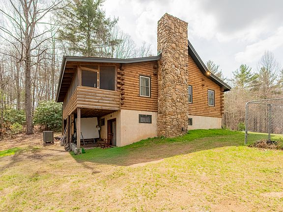 5th image of 183 Pine Mountain Rd NE