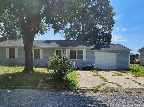 93 Seminole St, Mc Clure, IL 62957