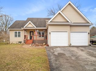 6125 Northern Dr, Morris, IL 60450