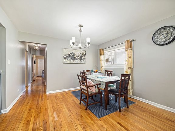 4th image of 6136 N Talman Ave