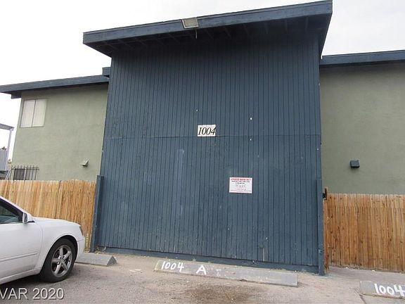3rd image of 1004 N Jones Blvd APT B