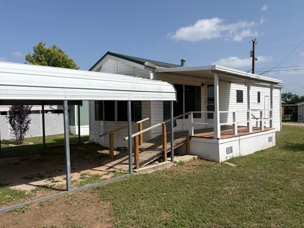 102 Lone Oak Dr, Kingsland, TX 78639