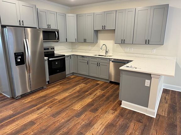 3rd image of 4469 Veranda Lake Ct