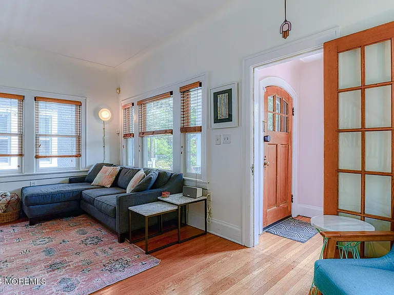 1503 Emory St — Photo 9
