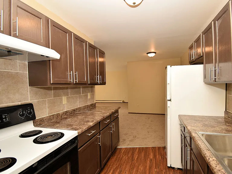 7032 W Fond Du Lac Ave #104 — Photo 2