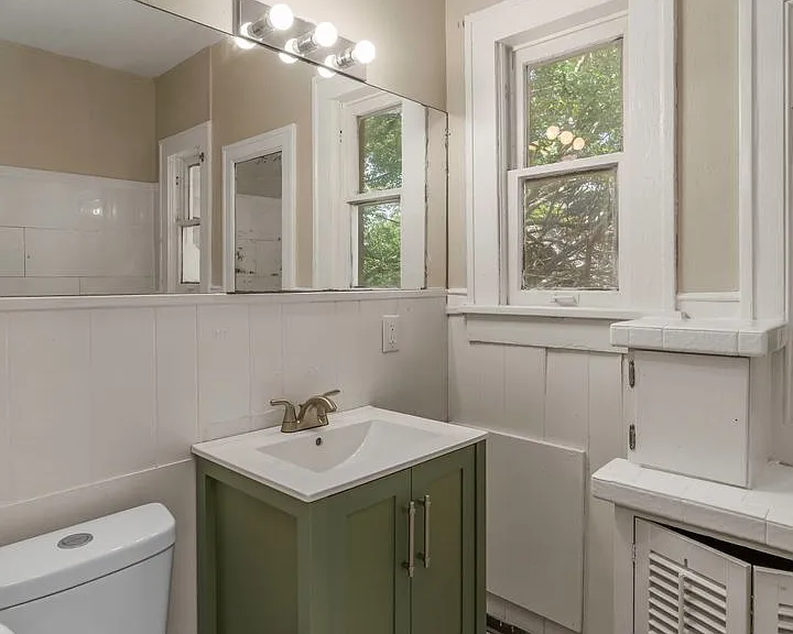 3307 Creswell Ave — Photo 13