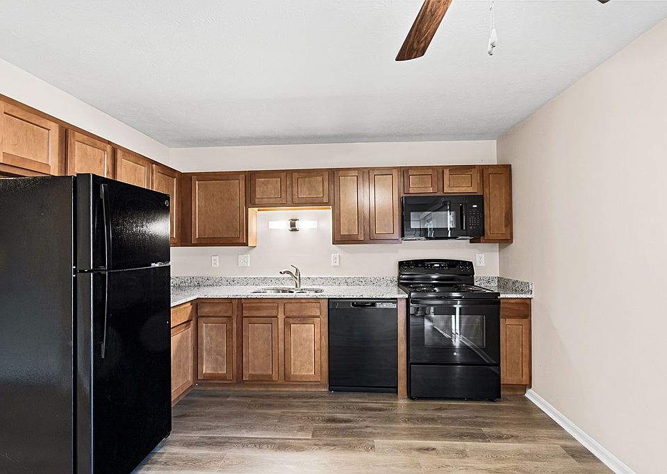 1st image of 3090 Candlewood Ct