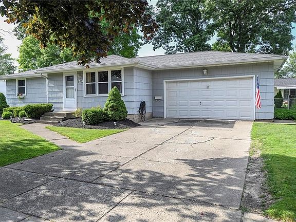3rd image of 840 Castlebar Dr