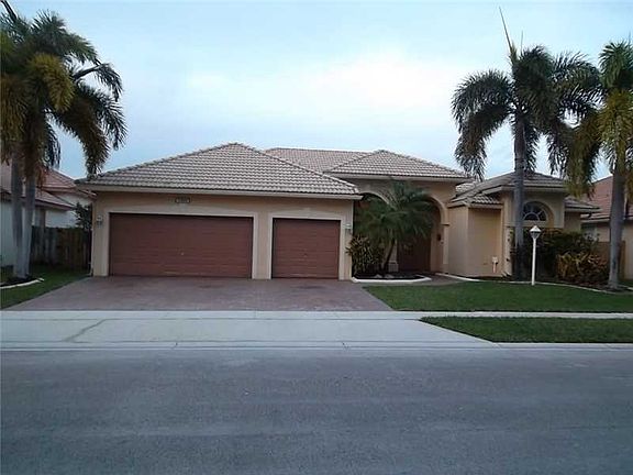 2nd image of 13811 NW 23rd St