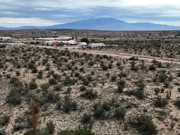 3913 Hanley Rd NE, Rio Rancho, NM 87144