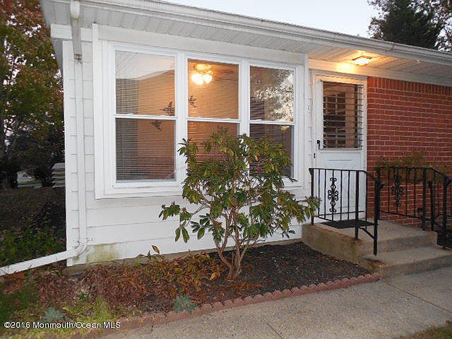 1st image of 58B Yorktowne Pkwy