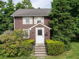 4 Whitcomb Rd, Riverside, RI 02915