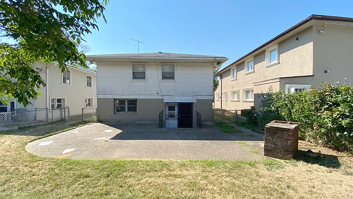 Sold by Korr Realty | media 60