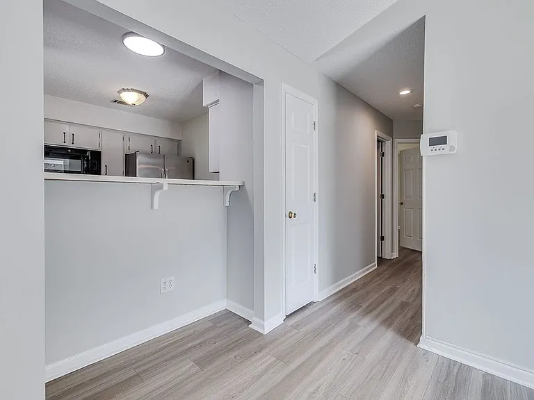 208 Mulberry Way — Photo 8