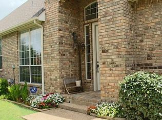 7612 Lakecrest Cir, Irving, TX 75063