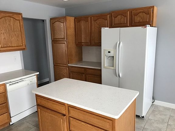 3rd image of 8824 W Bonnie Ave