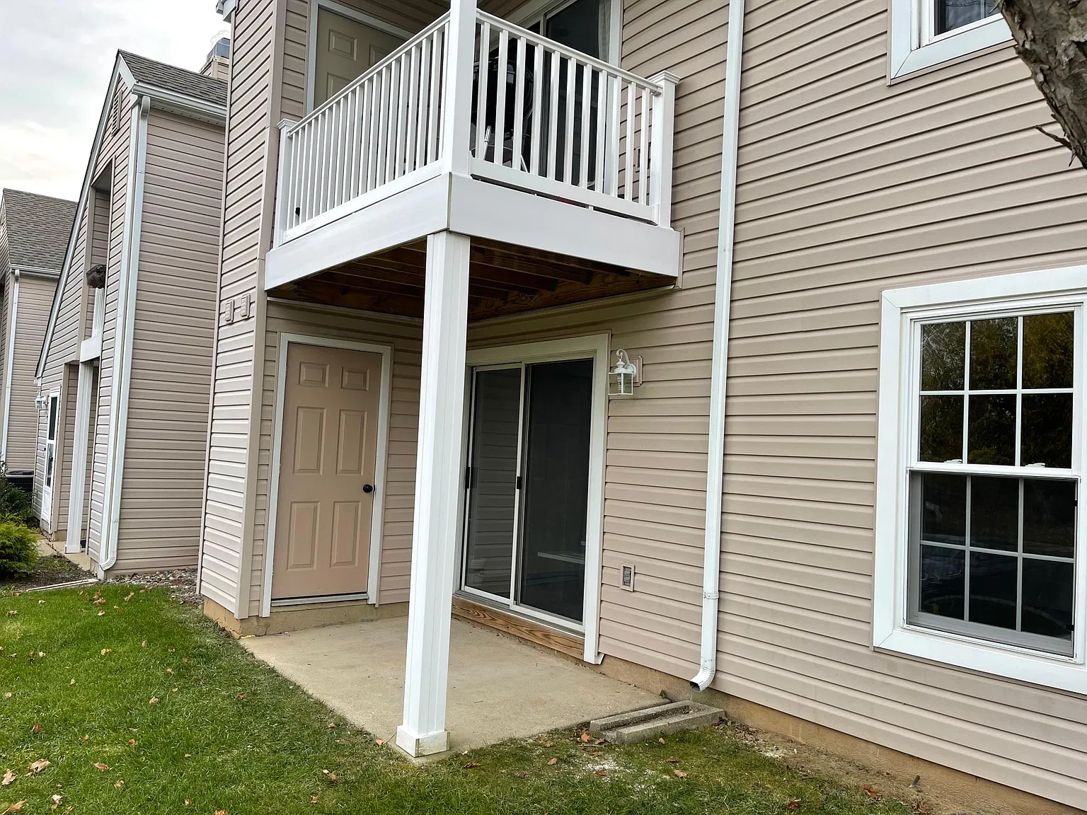 707 Shepherds Way — Photo 3