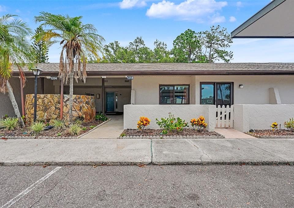 1st image of 1208 HIGHLAND AVENUE SE #121