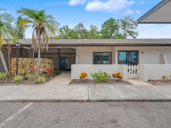 1208 Highland Ave SE #121, Largo, FL 33771