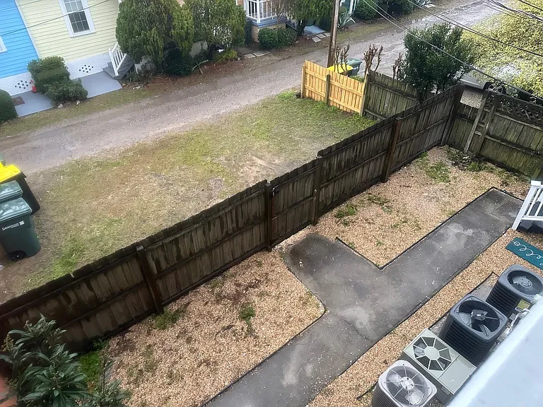 532 E Gaston St #B — Photo 11