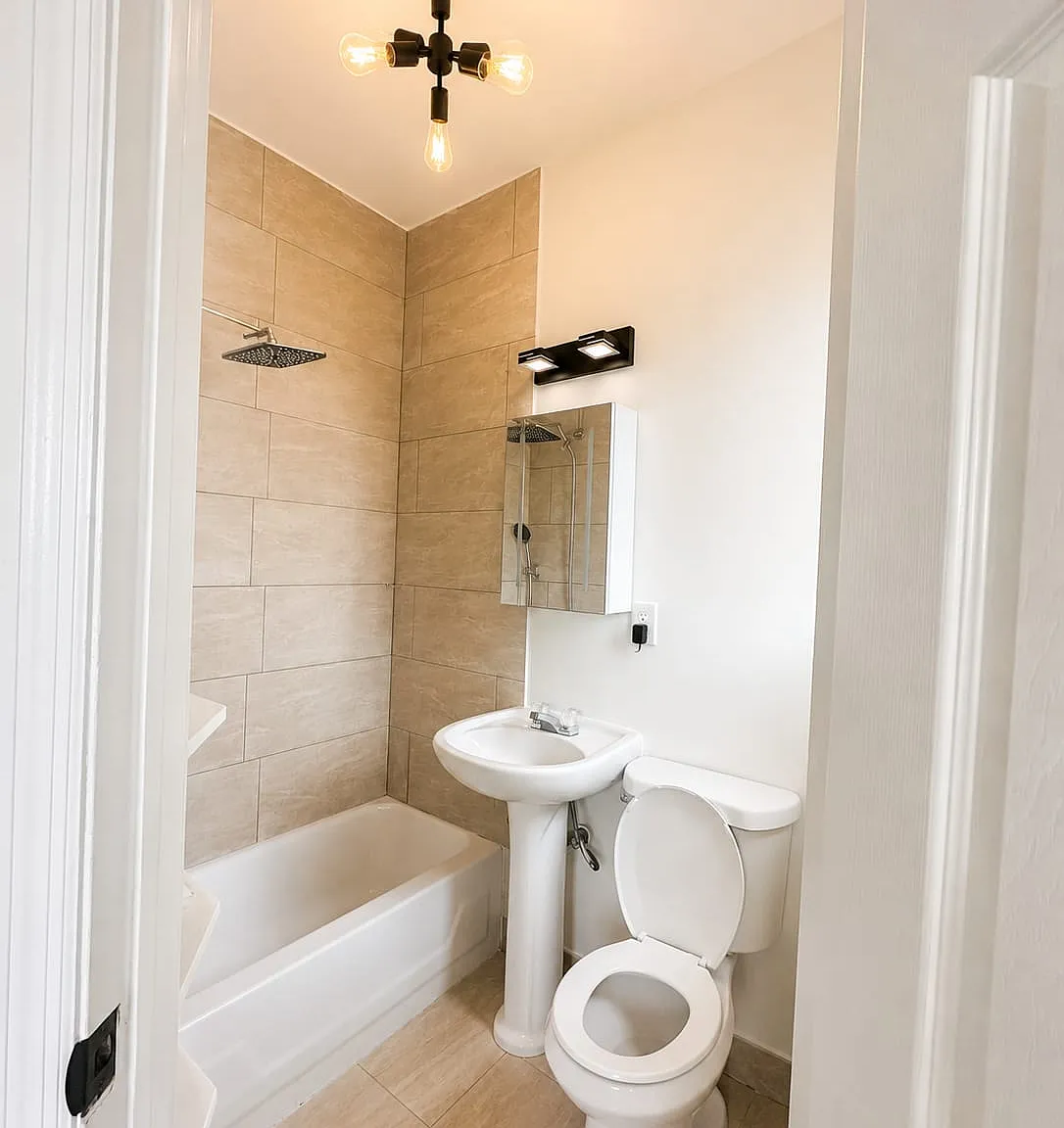 1 bed, $1,650 — Photo 4
